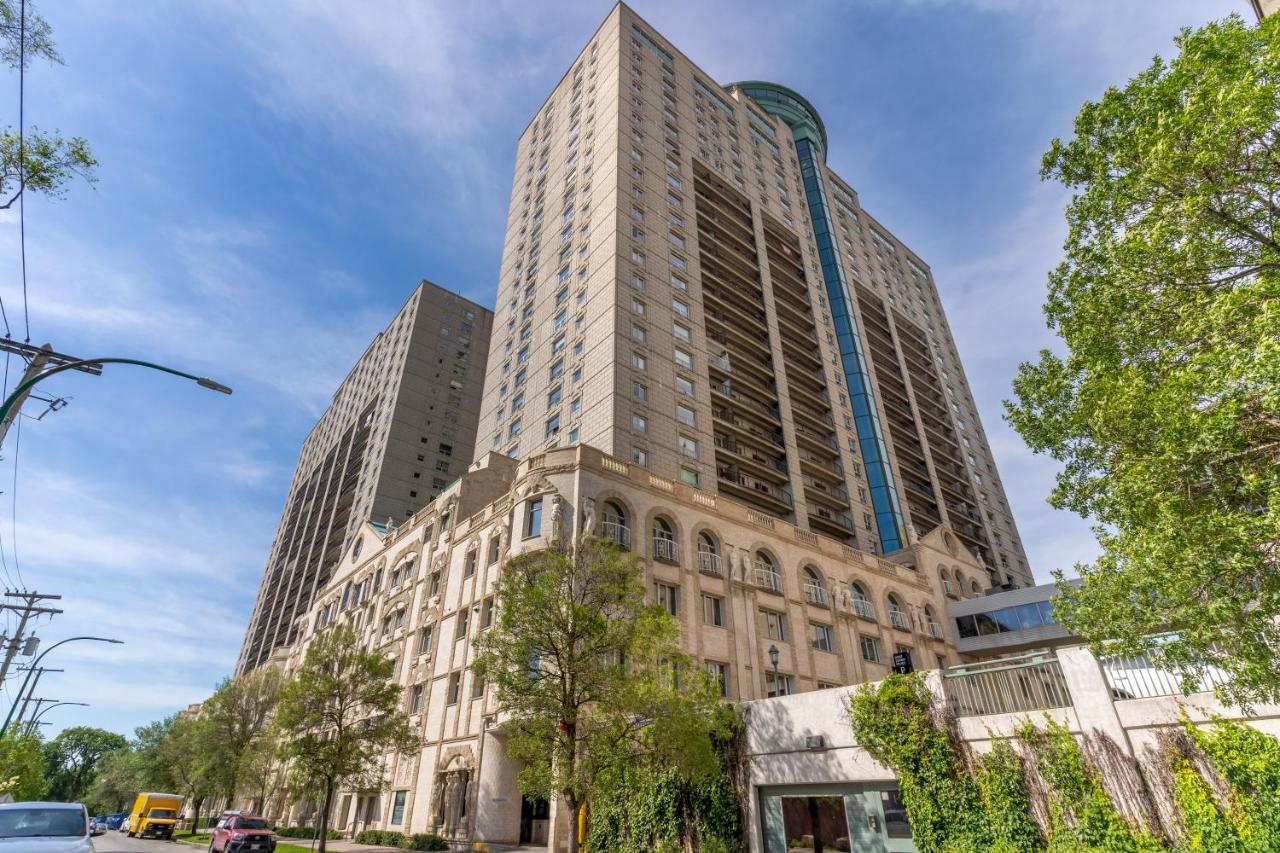 Fort Garry Place Furnished Suites Виннипег Экстерьер фото