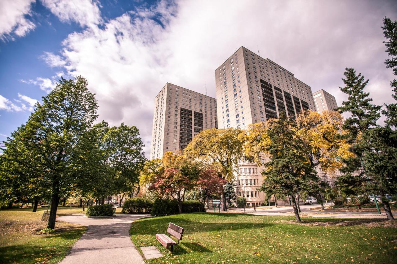 Fort Garry Place Furnished Suites Виннипег Экстерьер фото